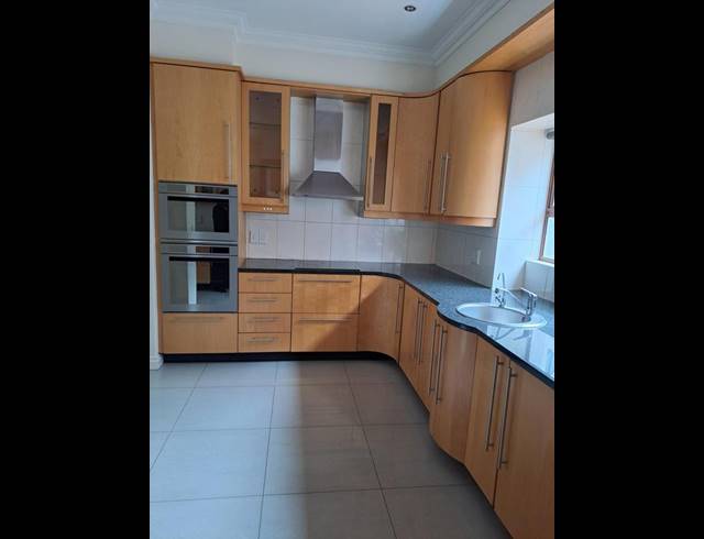 4 BEDROOM PROPERTY TO RENT IN NORTHCLIFF